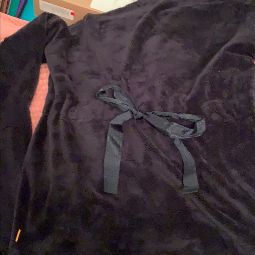 LUCY fluffy black fleece zip jacket with back  bow - Picture 11 of 13